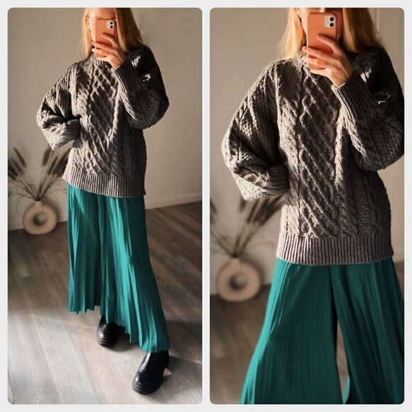 LAST! H&M Oversized Chunky Sweater - Picture 7 of 13